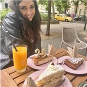 Laureanda in Giurisprudenza con diploma di liceo linguistico, offre aiuto in lingue come Inglese, Spagnolo, volendo ancheTedesco